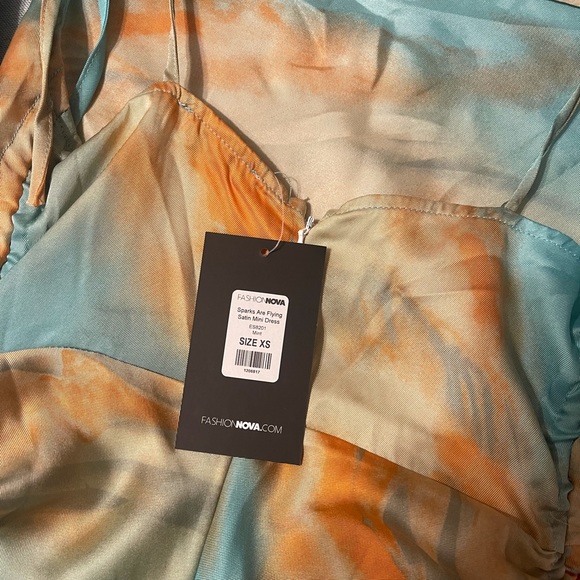 Fashion Nova teal/orange marble satin tie dress - Picture 7 of 7